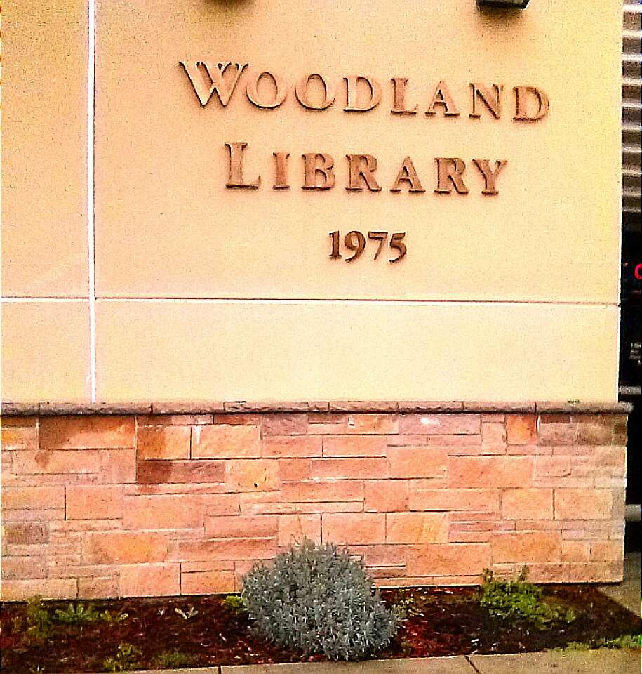 Woodland Branch Library | 1975 Grant Rd, Los Altos, CA 94024, USA | Phone: (650) 969-6030