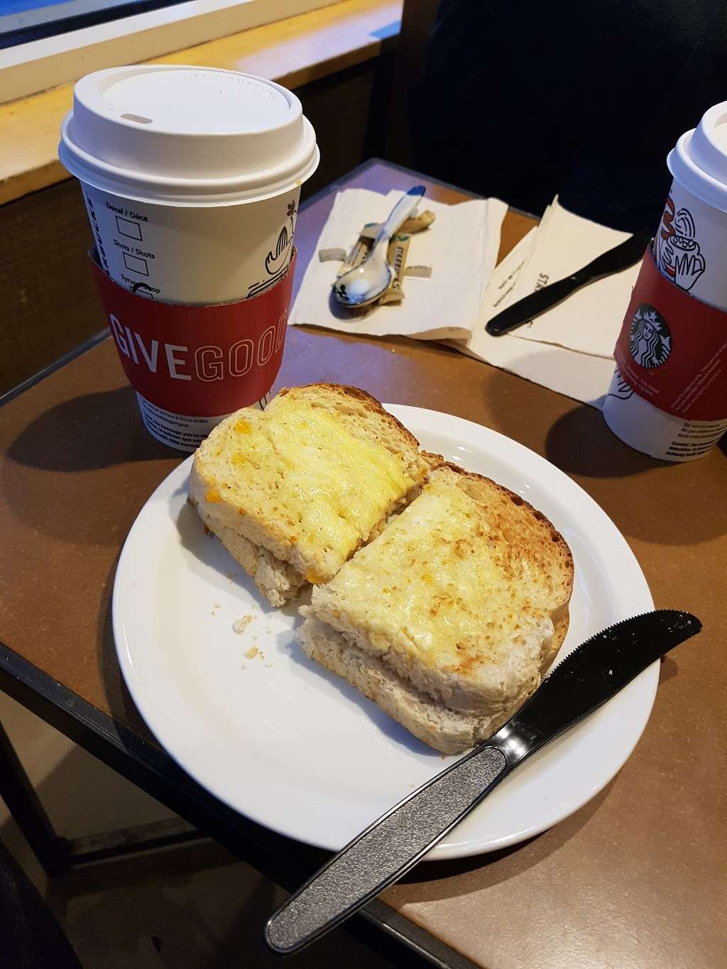 Starbucks Coffee | 11-12 The Green, London W5 5DA, UK | Phone: 020 8567 5733
