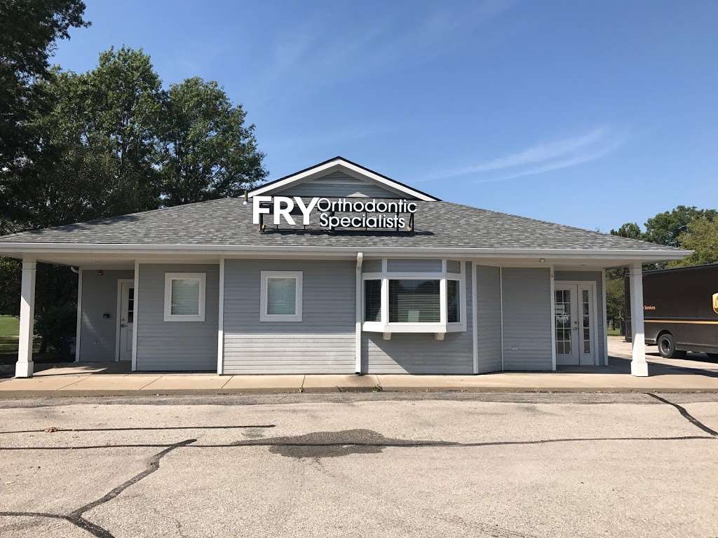 Fry Orthodontic Specialists | 216 W 13th St, Ottawa, KS 66067 | Phone: (913) 469-9191