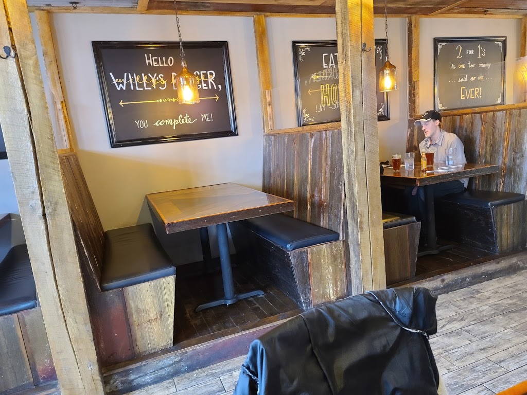 WILLY McCOYS | 10700 France Ave S, Bloomington, MN 55431, USA | Phone: (952) 456-8905
