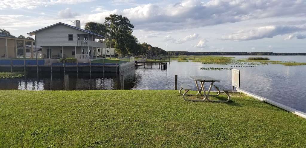 Lake Hatcineha Resort and RV Park | 151 Catfish St, Haines City, FL 33844, USA | Phone: (863) 242-0174