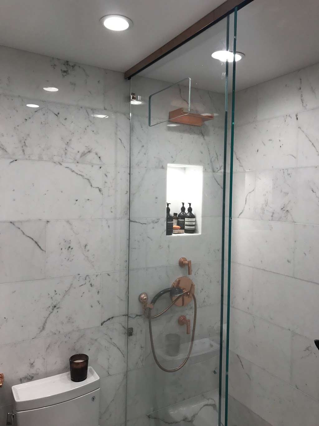 Glass, Mirrors & Shower Doors | 60 Davidson St #3, Staten Island, NY 10303, USA | Phone: (347) 476-2318