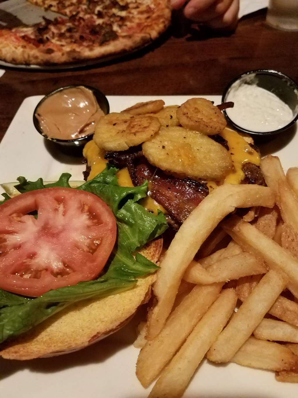 Bakers American Bar & Grille | 801 NJ-33, Monroe Township, NJ 08831 | Phone: (609) 443-6600