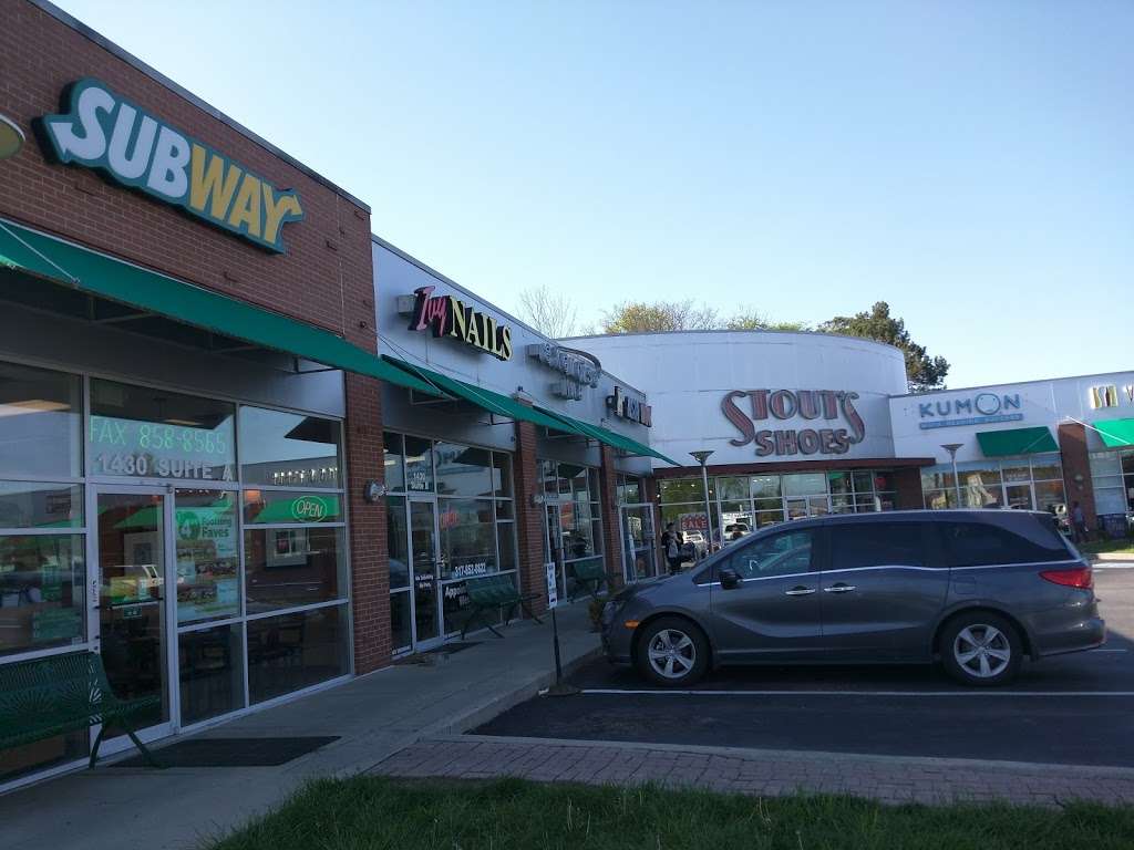 Brownsburg Shoppes | 1430 N Green St, Brownsburg, IN 46112, USA