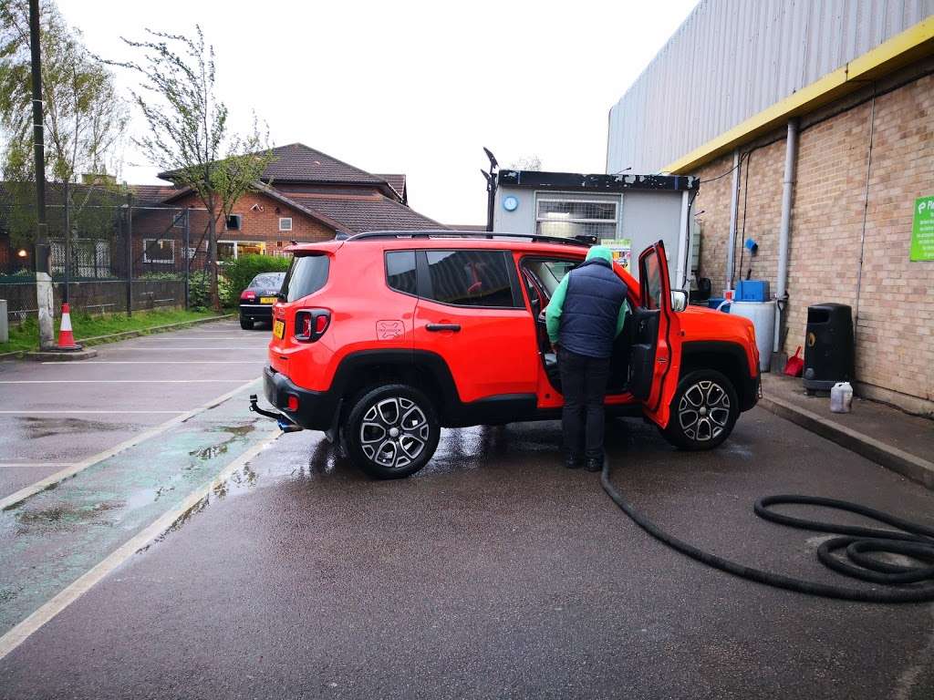 FS Autocare Car Valeting | Hatfield Leisure Centre, Travellers Ln, Hatfield AL10 8TJ, UK | Phone: 07747 123398