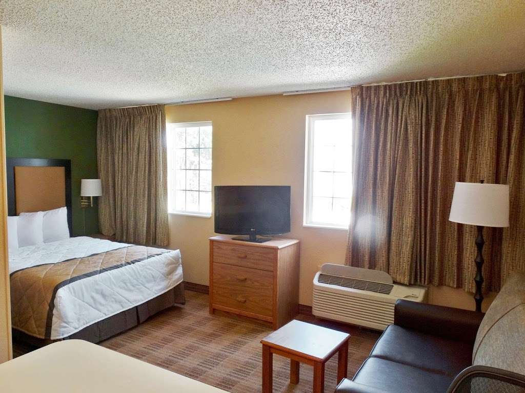 Extended Stay America Phoenix - Airport - Tempe | 2165 W 15th St, Tempe, AZ 85281 | Phone: (480) 557-8880