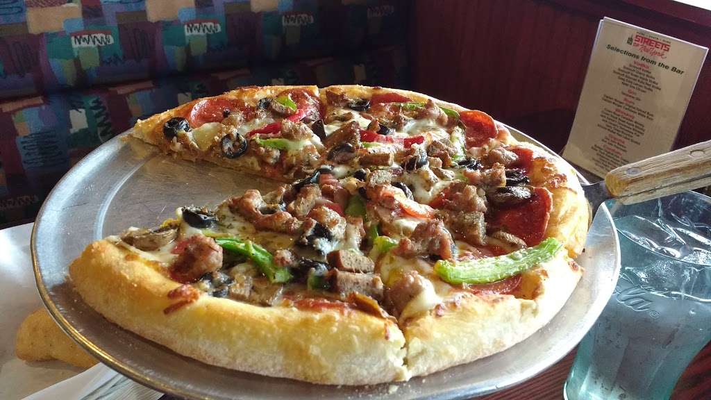 Streets of New York Pizza | 5965 W Ray Rd, Chandler, AZ 85226, USA | Phone: (480) 893-6700