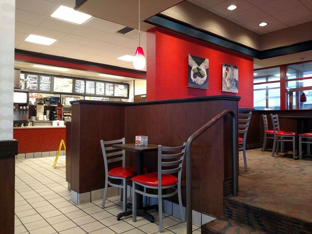 Arbys | 1000 N Green St, Brownsburg, IN 46112 | Phone: (317) 858-5221