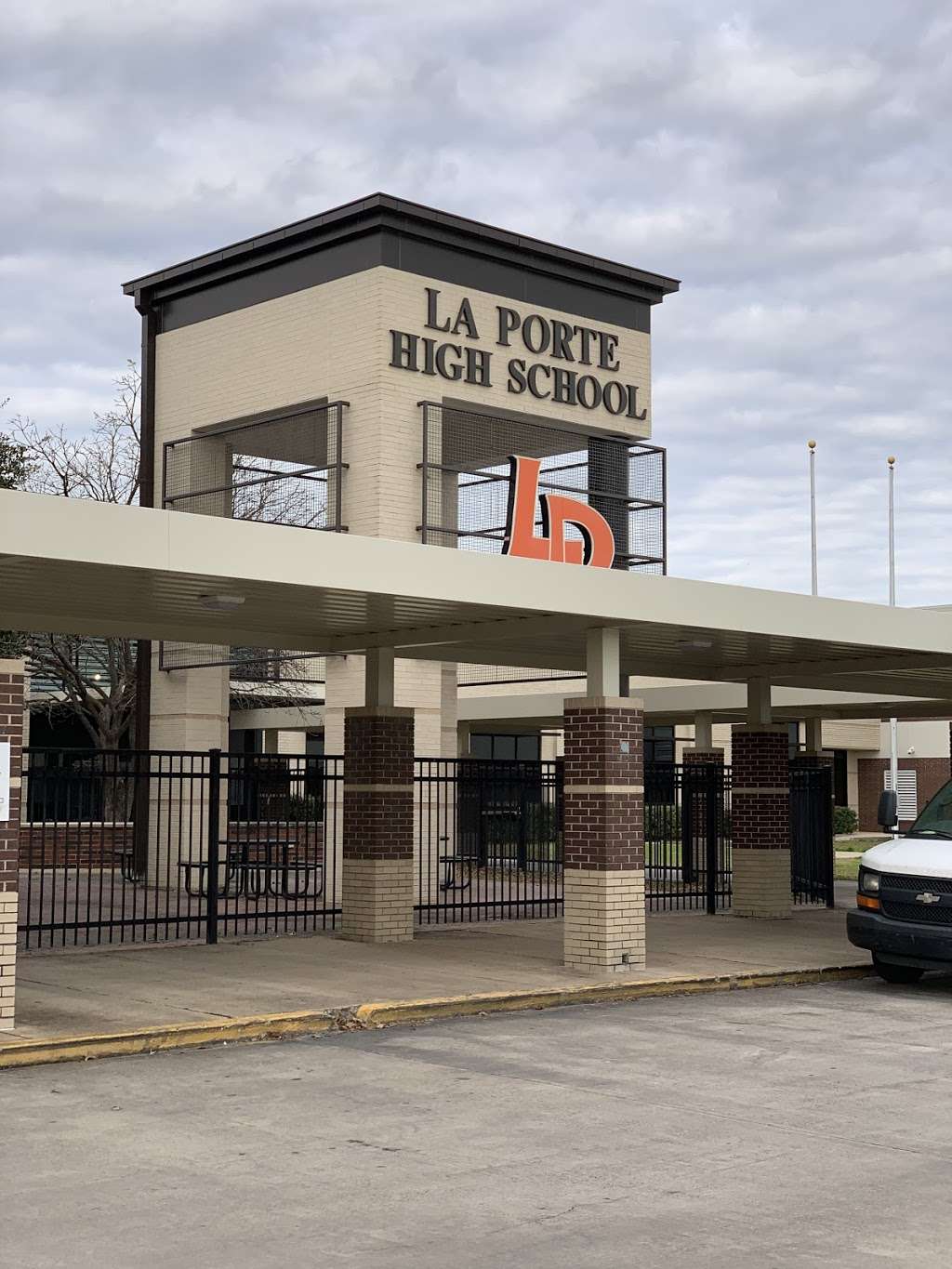 La Porte High School | 301 E Fairmont Pkwy, La Porte, TX 77571, USA | Phone: (281) 604-7500