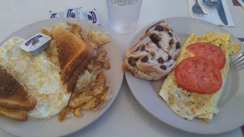 Mels Diner | 8 E Cumberland St, Lebanon, PA 17042, USA | Phone: (717) 273-1511