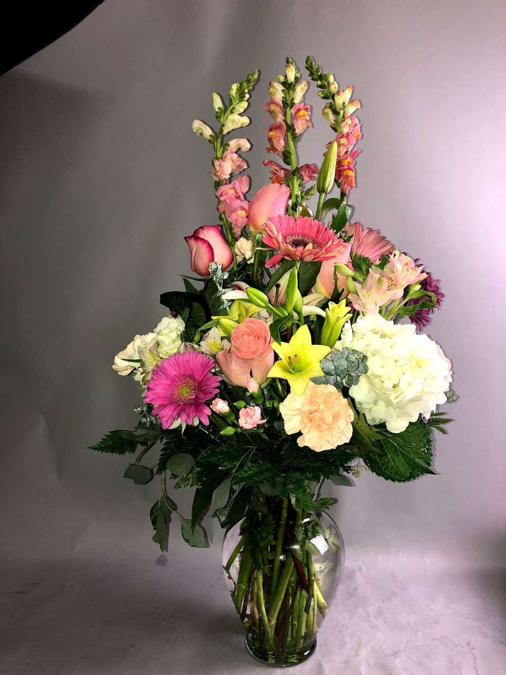 Flowers By Adela (DELIVERY ONLY) | 14090 Southwest Fwy suite 300 # 463, Sugar Land, TX 77478, USA | Phone: (281) 242-4020