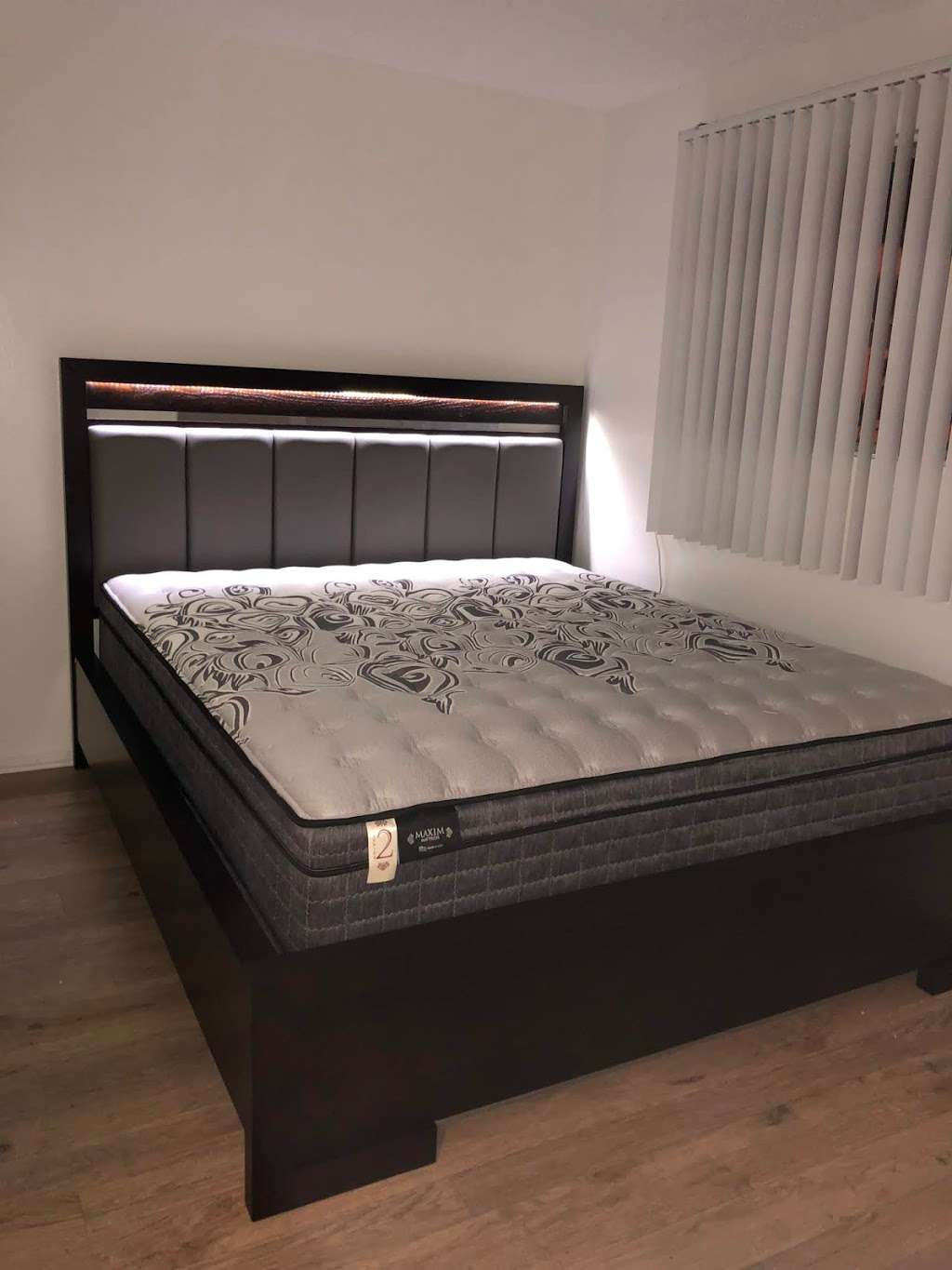 Comfort Mattress Outlet | 14924 Paramount Blvd, Paramount, CA 90723, USA | Phone: (562) 363-3000