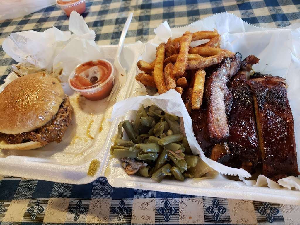 Georges BBQ | 4840 Strauss Ave, Indian Head, MD 20640, USA | Phone: (301) 743-3500