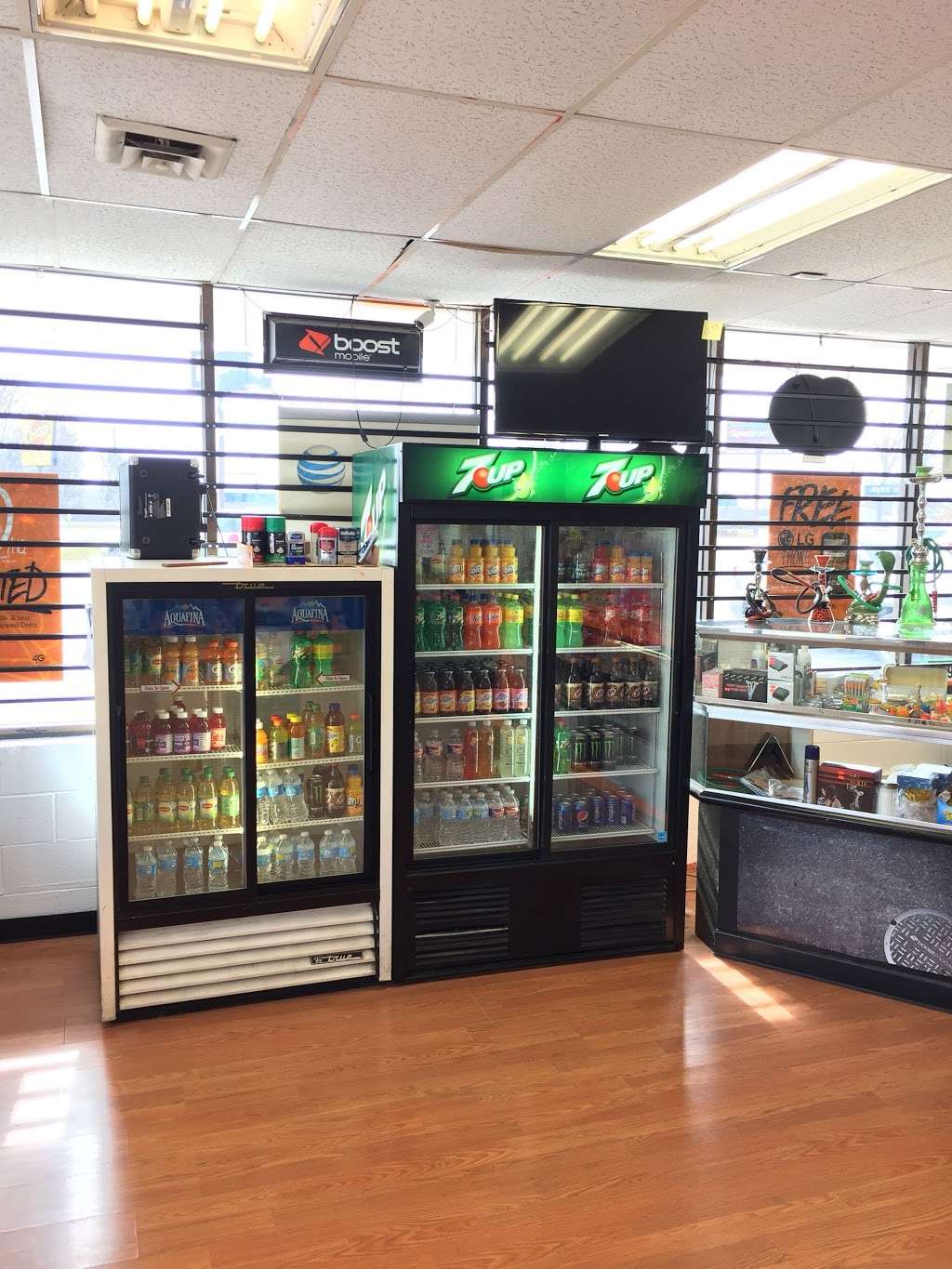 Boost Mobile Store (STOP Shop) | 9260 Blue Ridge Blvd, Kansas City, MO 64138 | Phone: (816) 761-9988