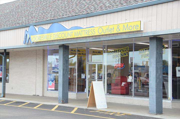 Mooresville Discount Mattress Outlet & More | 388 S Indiana St, Mooresville, IN 46158, USA | Phone: (317) 831-7836