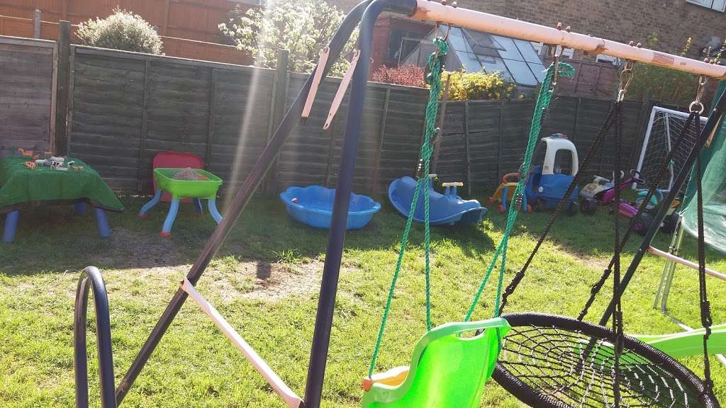 Rising Stars Childcare | 120 Felixstowe Rd, London SE2 9QH, UK | Phone: 07951 864979