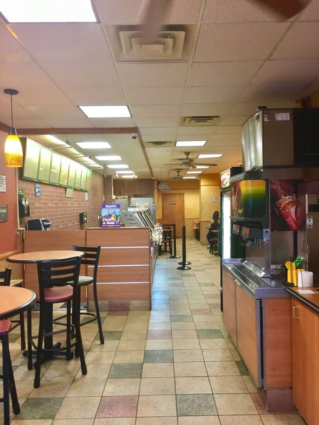 Subway Restaurants | 6814 18th Ave, Brooklyn, NY 11204, USA | Phone: (718) 256-3618