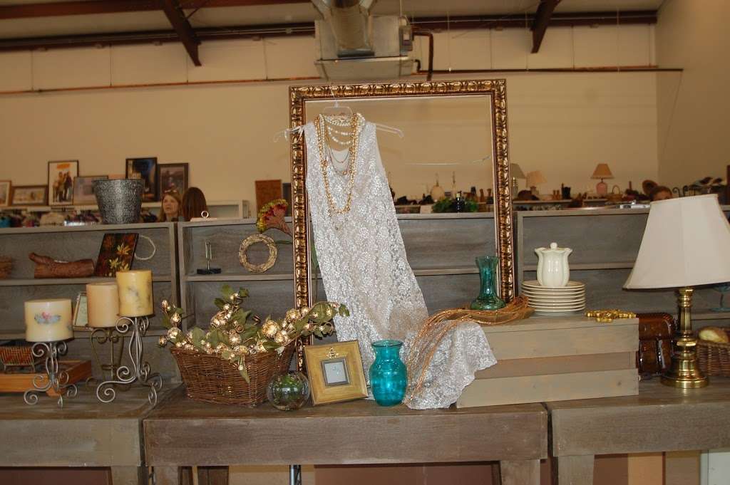 Warm Treasures | 40070 US-290 BUS, Waller, TX 77484, USA | Phone: (936) 372-5173