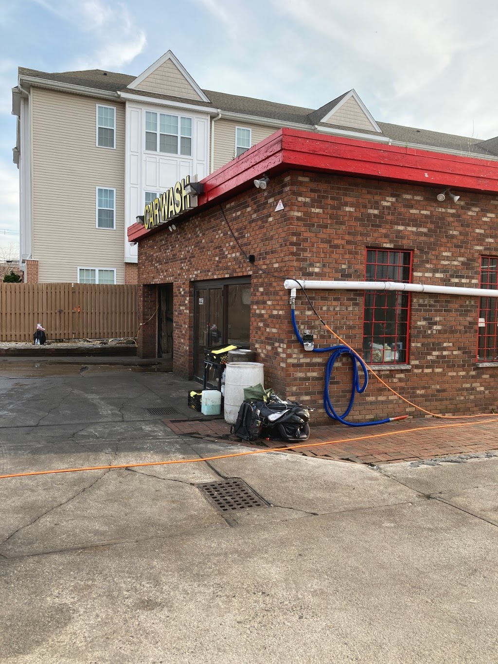 Van Houten Car Wash | 443 Van Houten Ave, Passaic, NJ 07055, USA | Phone: (973) 473-9621