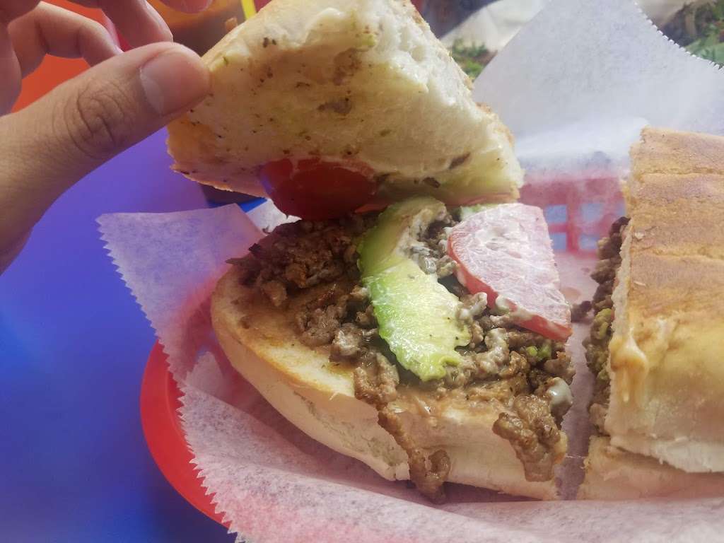 Tortas Las Llardas | 28120 Southwest Fwy, Rosenberg, TX 77471, USA | Phone: (281) 232-0887