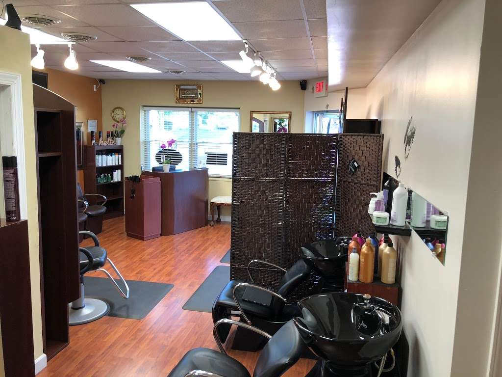 Golden Touch Salon Boutique | 2604 Kirkwood Hwy Suite C, Wilmington, DE 19805, USA | Phone: (302) 407-6880