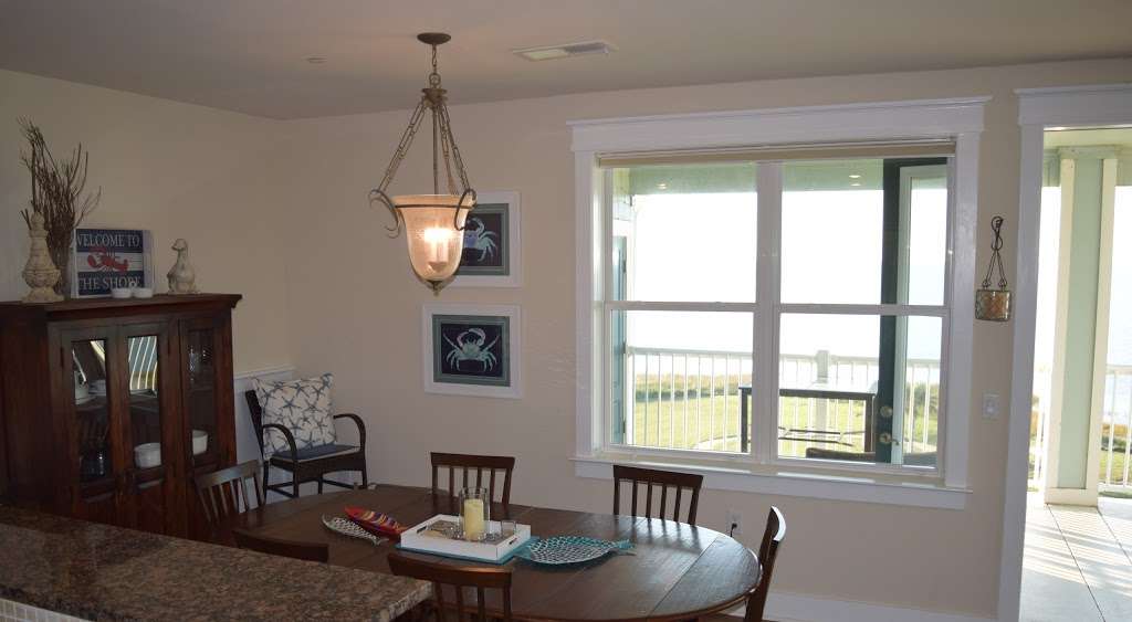 Arthurs Beach & Bay Vacation Rentals | 1515, 26570 Baywater Dr #303, Galveston, TX 77554, USA | Phone: (281) 584-0318