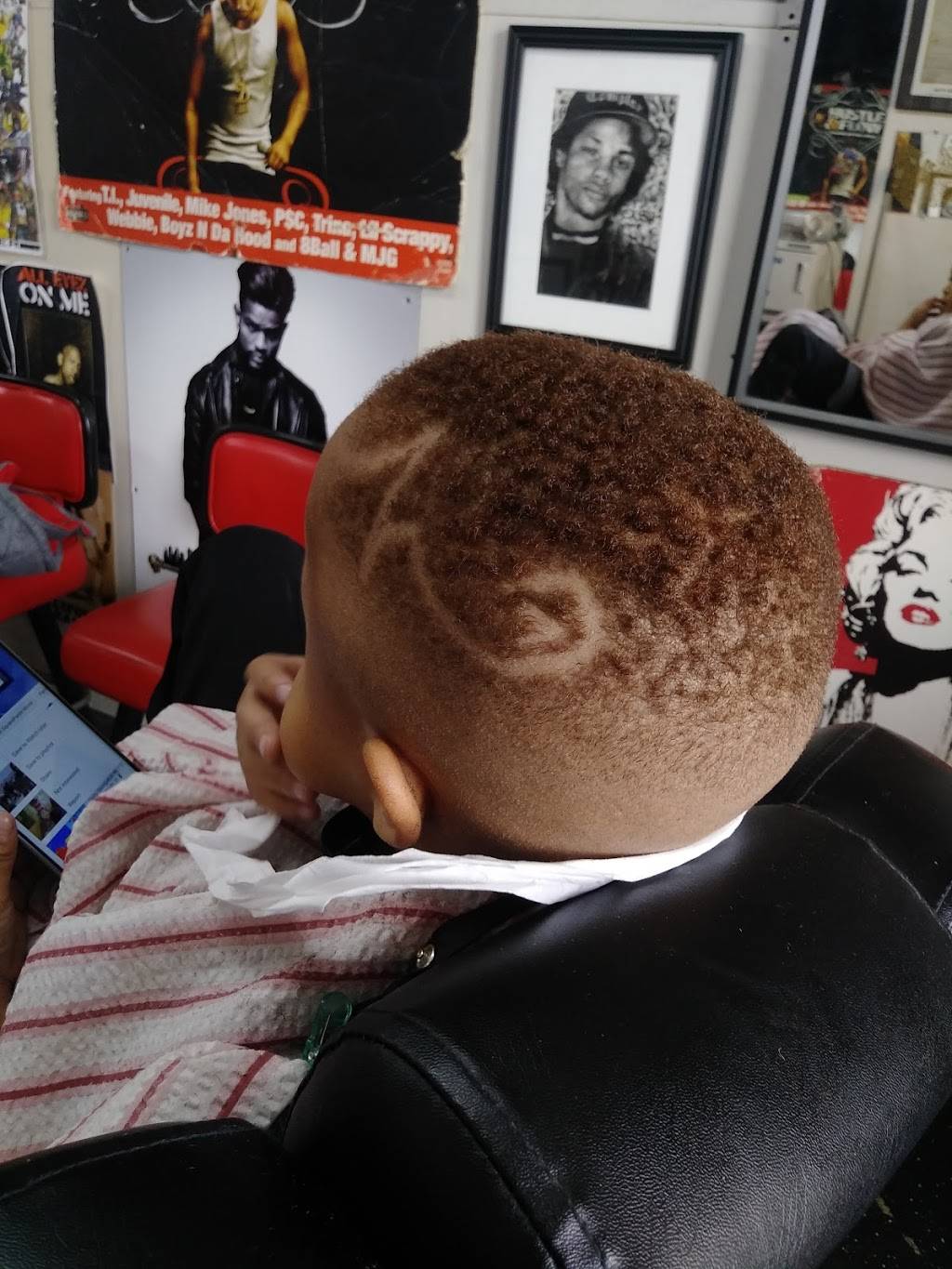 Kings custom cuts | 2107 W Manchester Ave, Los Angeles, CA 90047, USA | Phone: (424) 414-8750