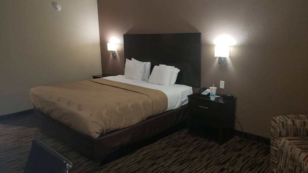 Days Inn by Wyndham Fort Worth North / Fossil Creek | 4681 Gemini Pl, Fort Worth, TX 76106, USA | Phone: (817) 740-1099