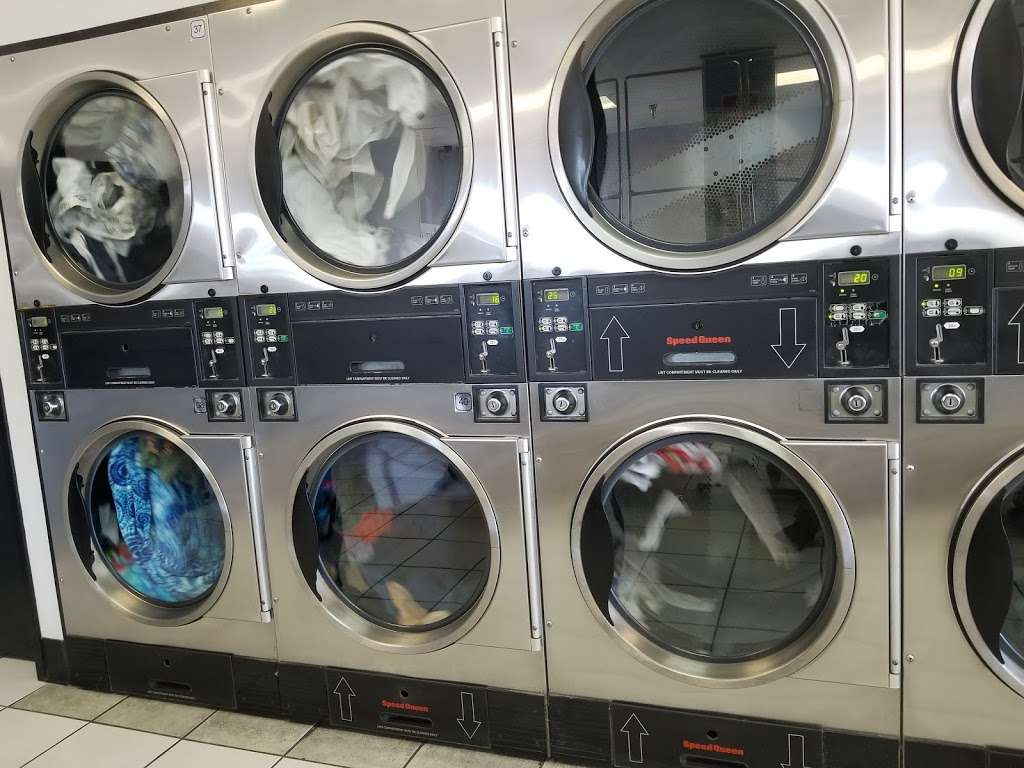 H 2 Laundromat | 2090 S Euclid St # 100, Anaheim, CA 92802 | Phone: (714) 537-2090