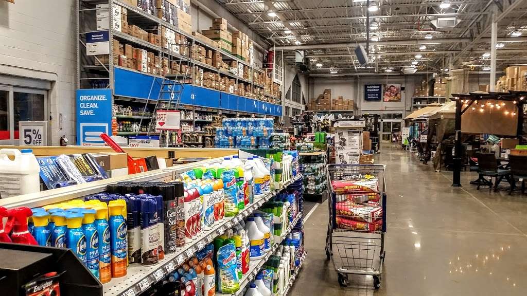 Lowes Home Improvement | Photo 1 of 10 | Address: 7801 Tonnelle Ave, North Bergen, NJ 07047, USA | Phone: (201) 662-0932