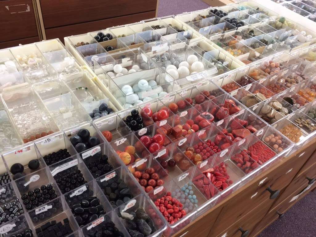Sarapaan Beads and Jewelry store (Bellingham) | 74 Mendon St, Bellingham, MA 02019, USA | Phone: (508) 473-4569