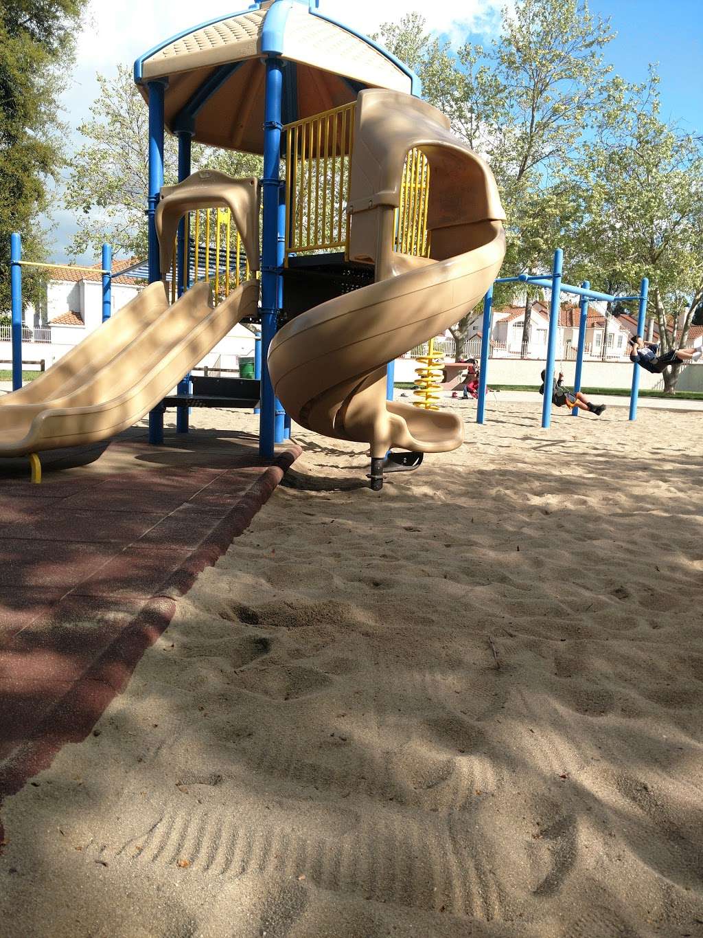 Four Oaks Park | 7449 Melba Ave, West Hills, CA 91307, USA | Phone: (818) 756-8616