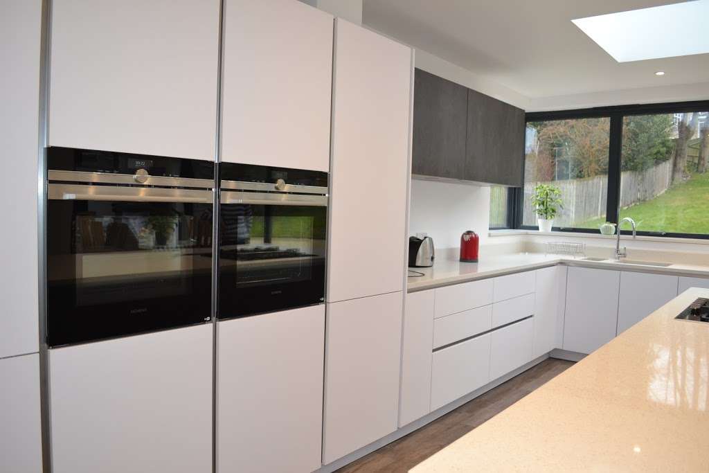 M kitchens | 6 Ravenswood Cres, West Wickham BR4 0JJ, UK | Phone: 020 8777 4949