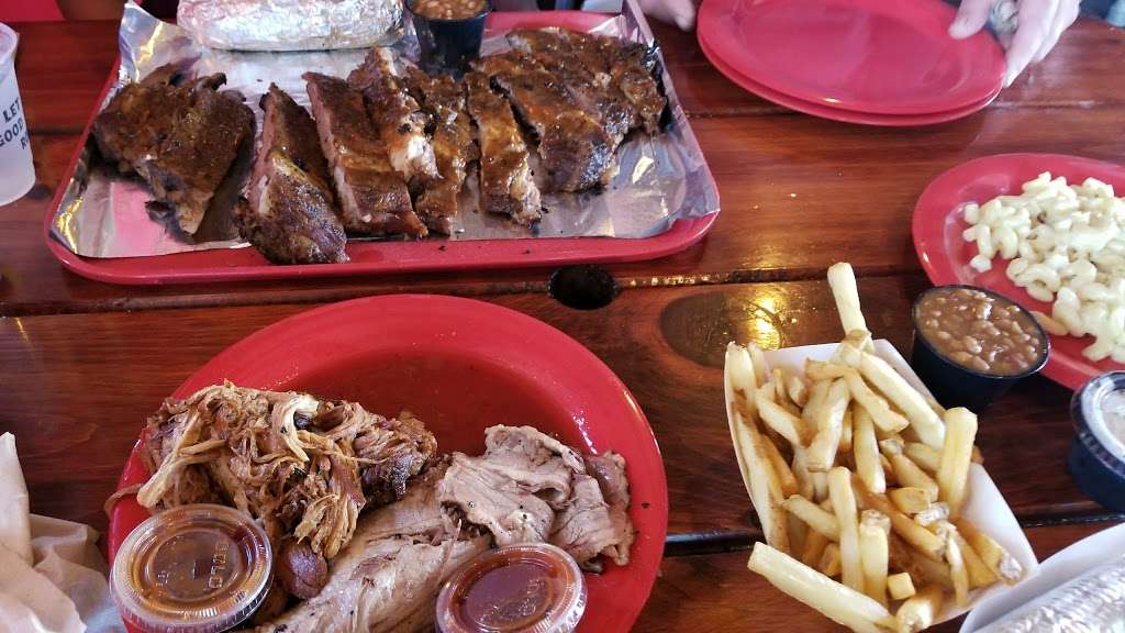 Wranglers BBQ Pit | 205 Carbondale Rd, Waymart, PA 18472, USA | Phone: (570) 488-6000