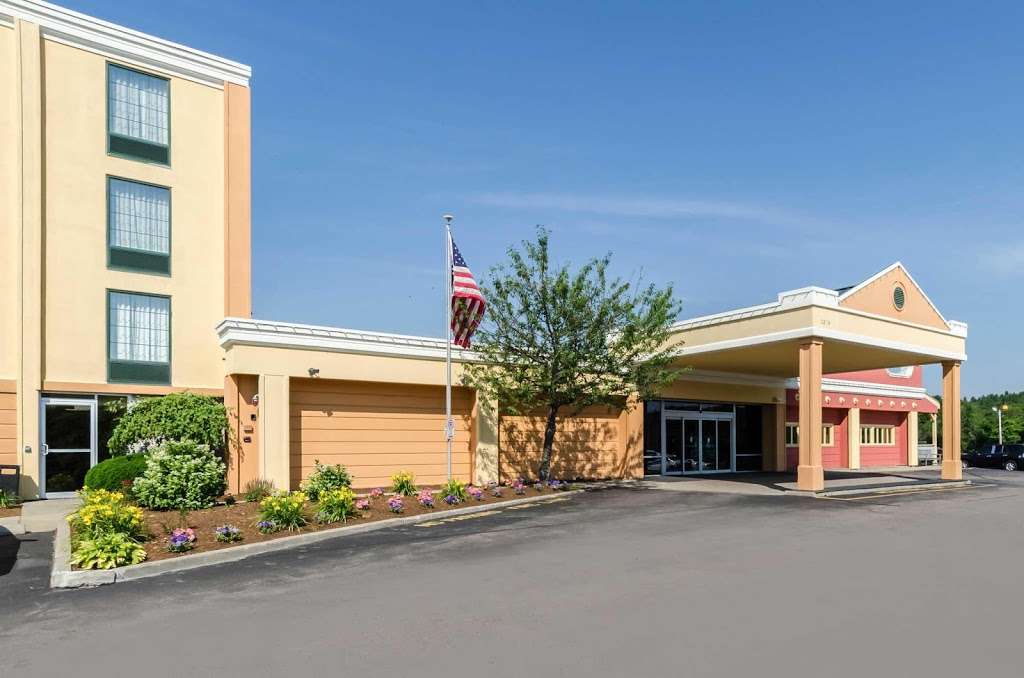 Comfort Inn Randolph - Boston | 1374 N Main St, Randolph, MA 02368, USA | Phone: (781) 961-1000