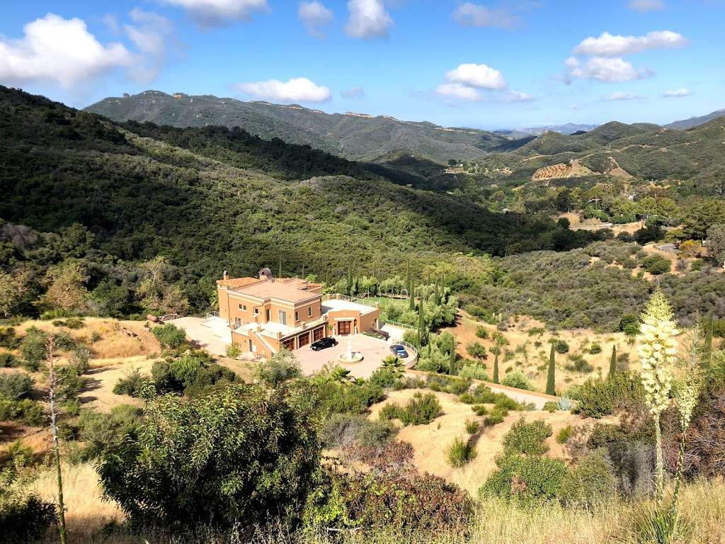 Villa Shiraz | 723 Latigo Canyon Rd, Malibu, CA 90265