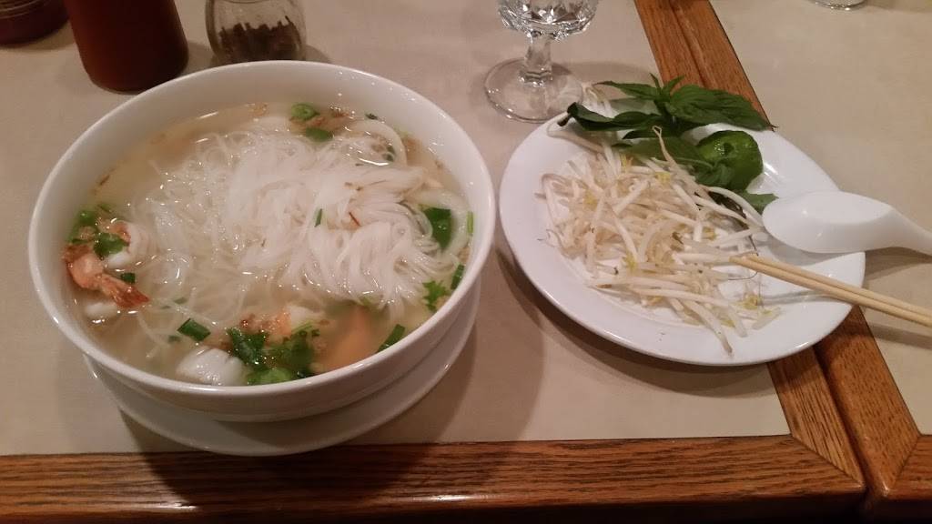 Pho And Thai | 63 White St, Belmont, MA 02478, USA | Phone: (617) 484-1118