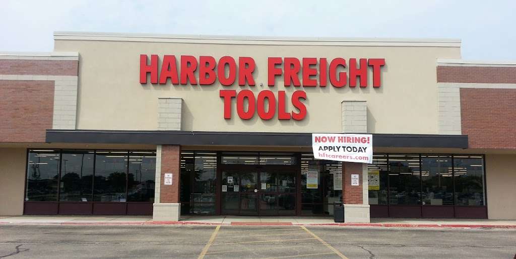 Harbor Freight Tools | 443 IL-59, Aurora, IL 60504, USA | Phone: (630) 820-5364
