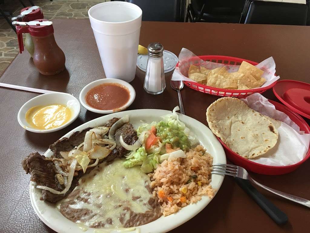 Family Mexican Restaurant | 14186 US-181, San Antonio, TX 78223, USA | Phone: (210) 635-7931