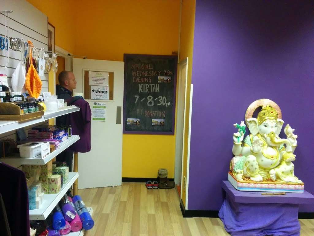 Yoga Ananda Holistic Centre | 46 Albert Rd N, Reigate RH2 9EL, UK | Phone: 01737 222400