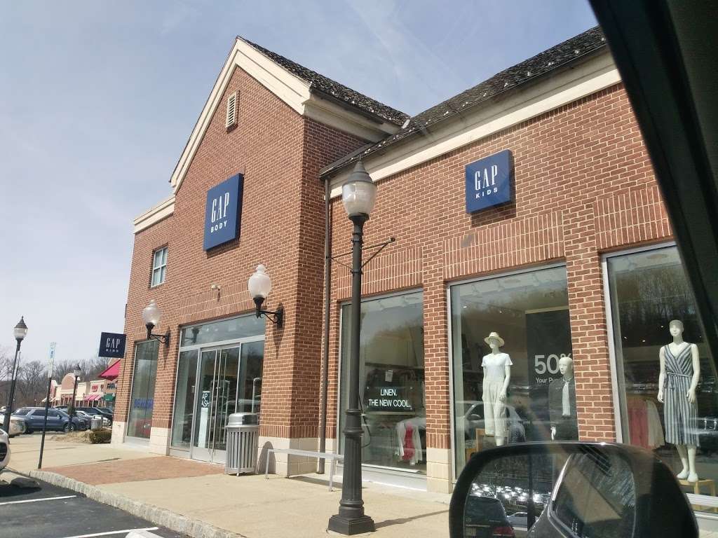 Gap | 3056 NJ-10, Denville, NJ 07834, USA | Phone: (973) 328-5808