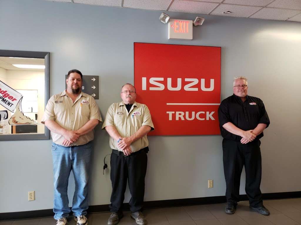 Badger Isuzu Truck Center | 10915 W Rogers St, West Allis, WI 53227, USA | Phone: (414) 321-3100