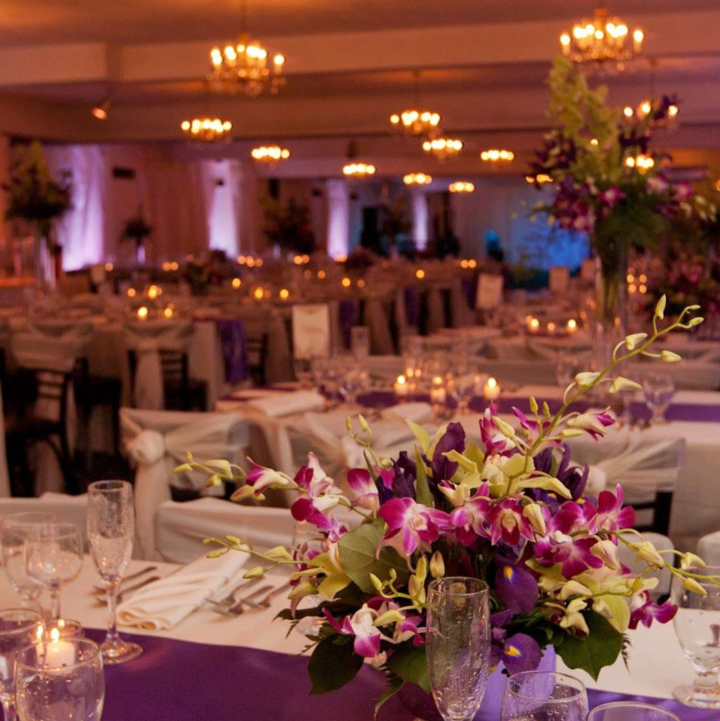 Gramercy Ballroom & Restaurant | 155 S Main St, Pittston, PA 18640, USA | Phone: (570) 655-1111