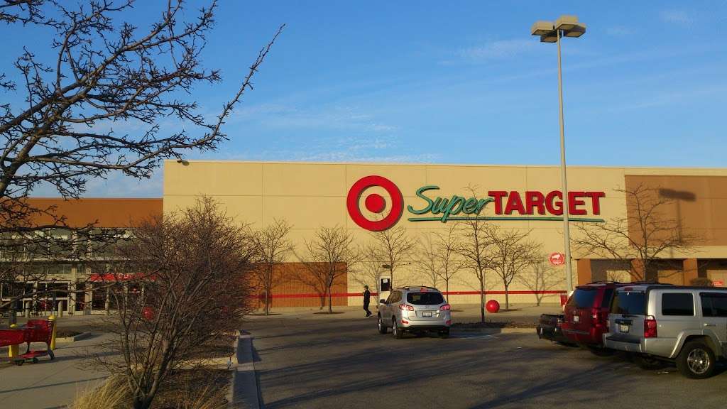 Target | 800 Broadview Village Square, Broadview, IL 60155, USA | Phone: (708) 731-5555