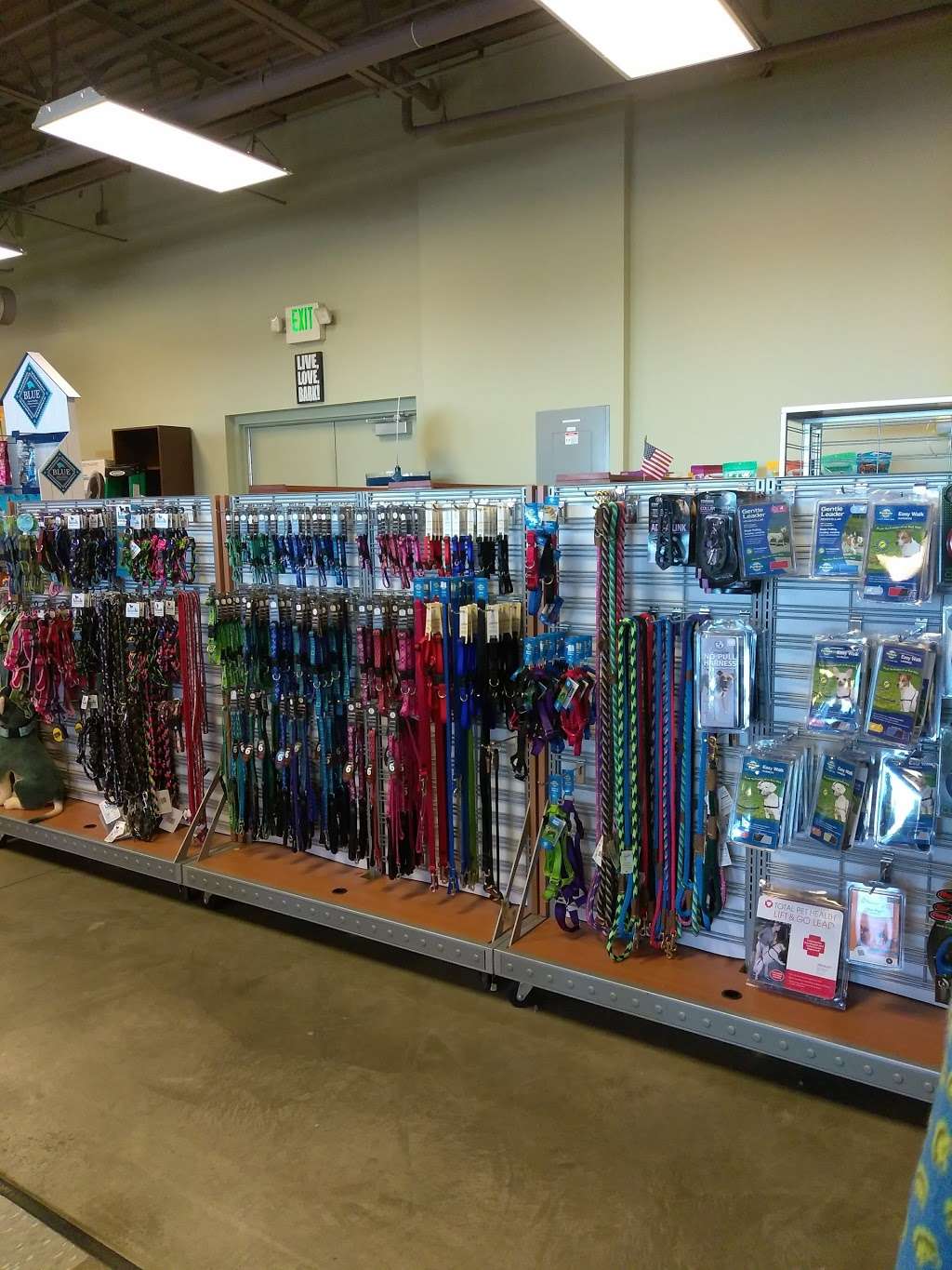 Muttz, A Bentleys Pet Stuff Company | 4445 City Centre Rd Suite 200, Firestone, CO 80504, USA | Phone: (303) 776-0560