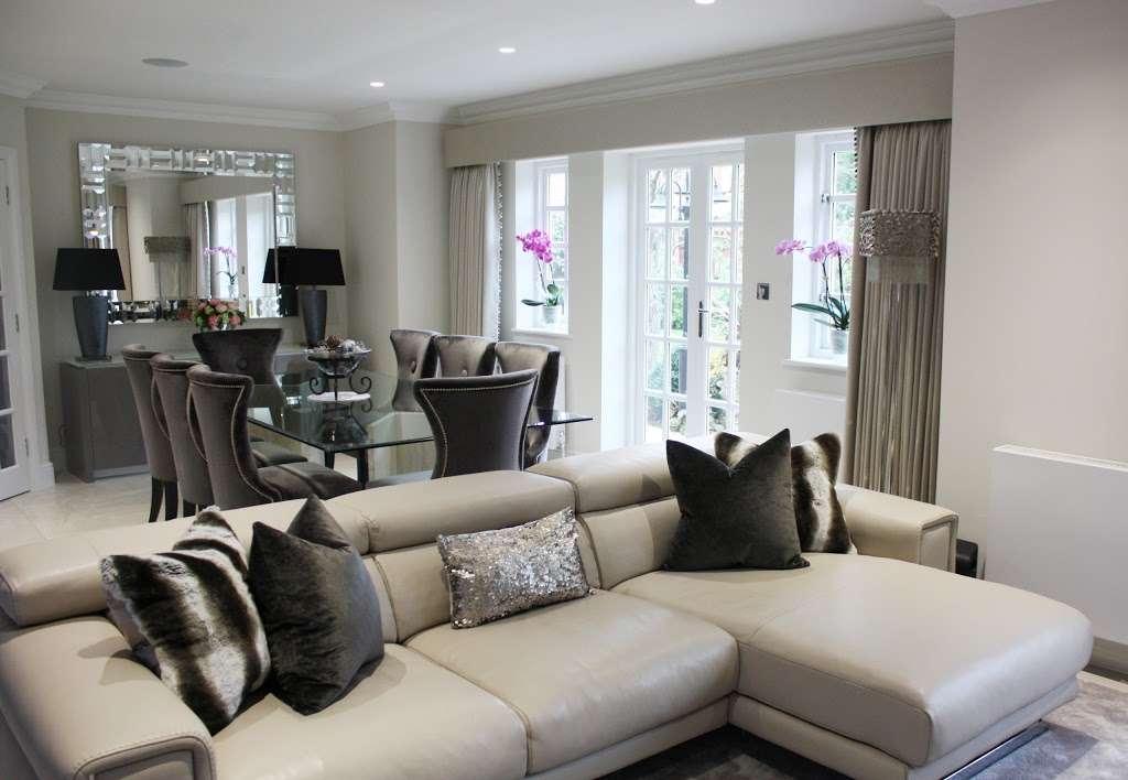 Elizabeth Stewart | 201-203 High St, Potters Bar EN6 5DA, UK | Phone: 01707 663433