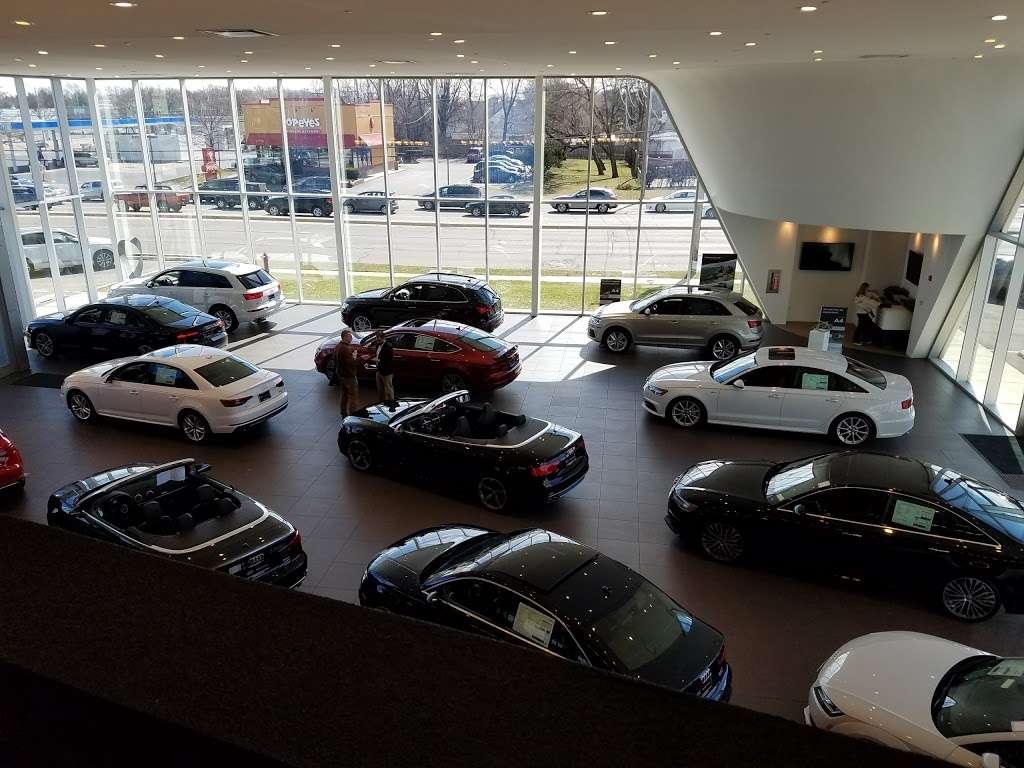 Audi Morton Grove | 7000 Golf Rd, Morton Grove, IL 60053 | Phone: (847) 998-8000