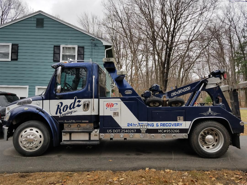 Rodz Towing Inc & Truck Repair | 1001 Hilldale Ave, Haverhill, MA 01832, USA | Phone: (978) 476-8882