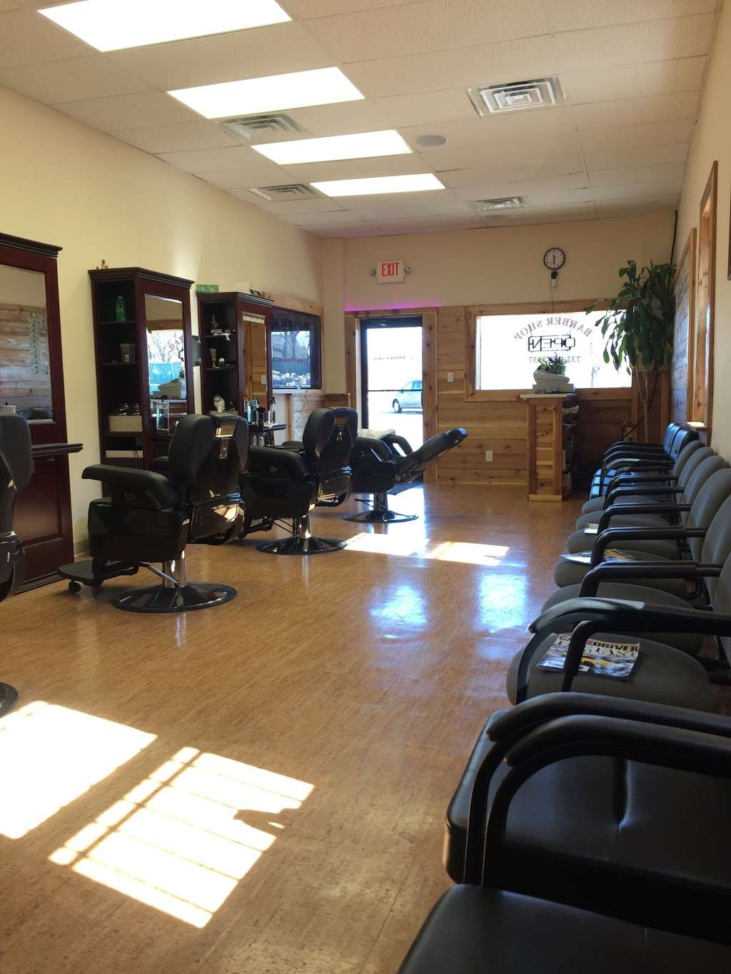 Airport Plaza Barber | 1314 NJ-36, Hazlet, NJ 07730 | Phone: (732) 217-3037