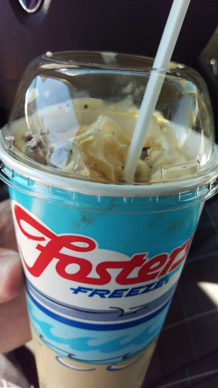 Fosters Freeze | 2080 Rosamond Blvd, Rosamond, CA 93560, USA | Phone: (661) 256-4436